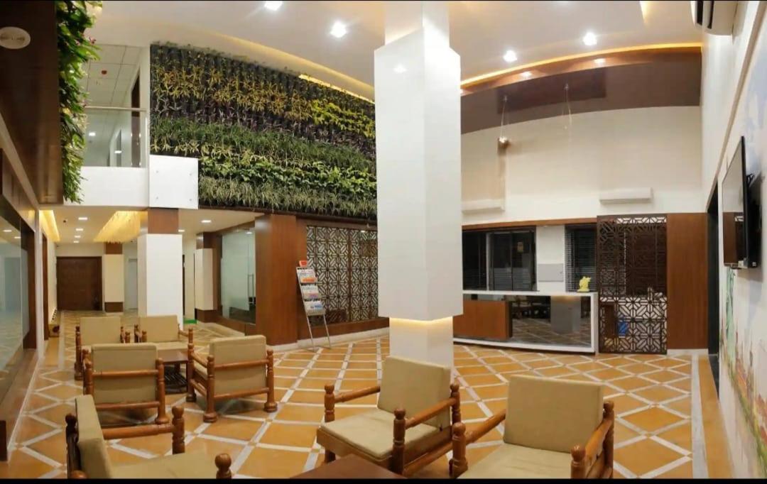 Hotel Raviraj, Chhatrapati Sambhaji Nagar Аурангабад Экстерьер фото
