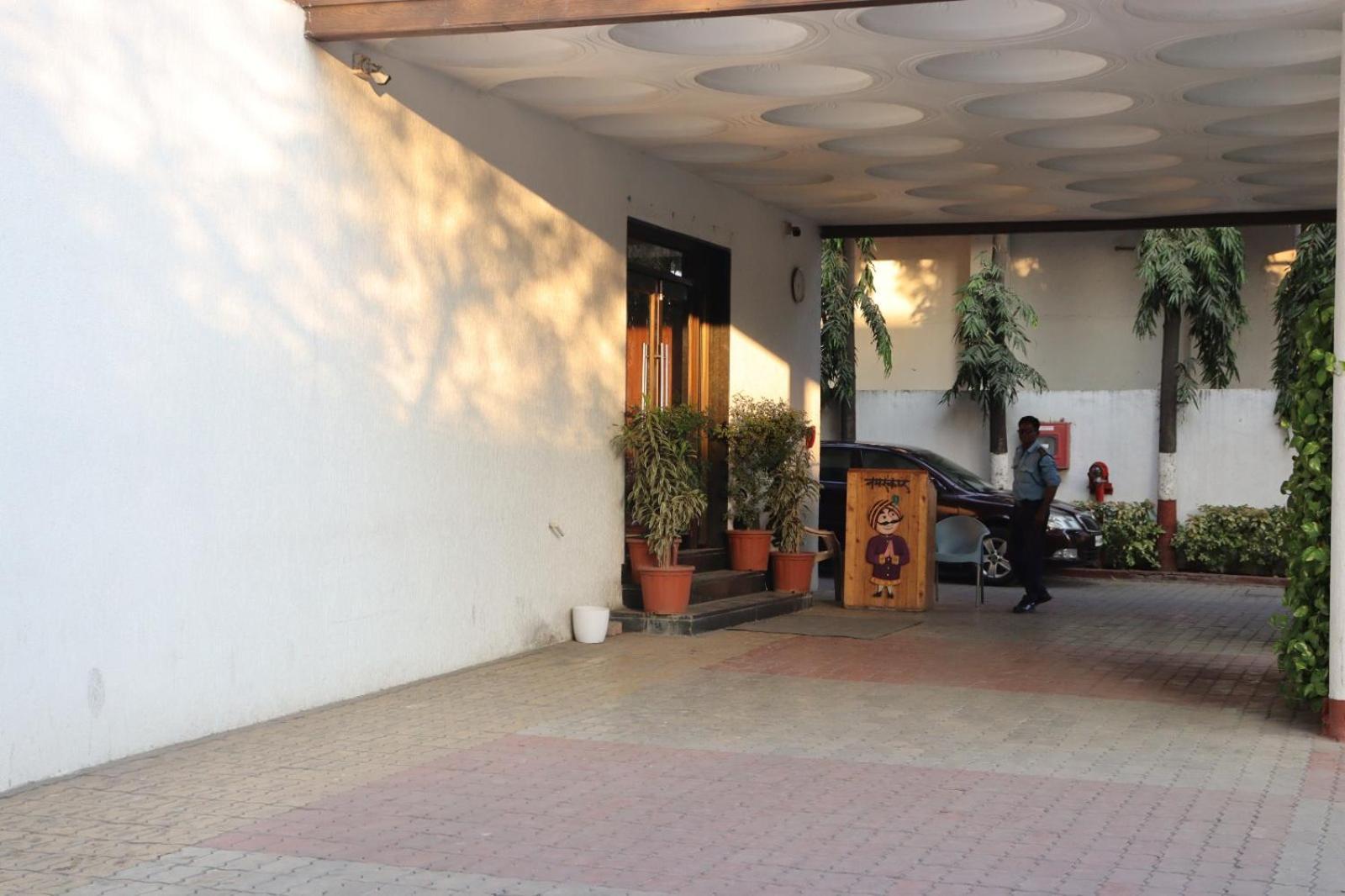 Hotel Raviraj, Chhatrapati Sambhaji Nagar Аурангабад Экстерьер фото