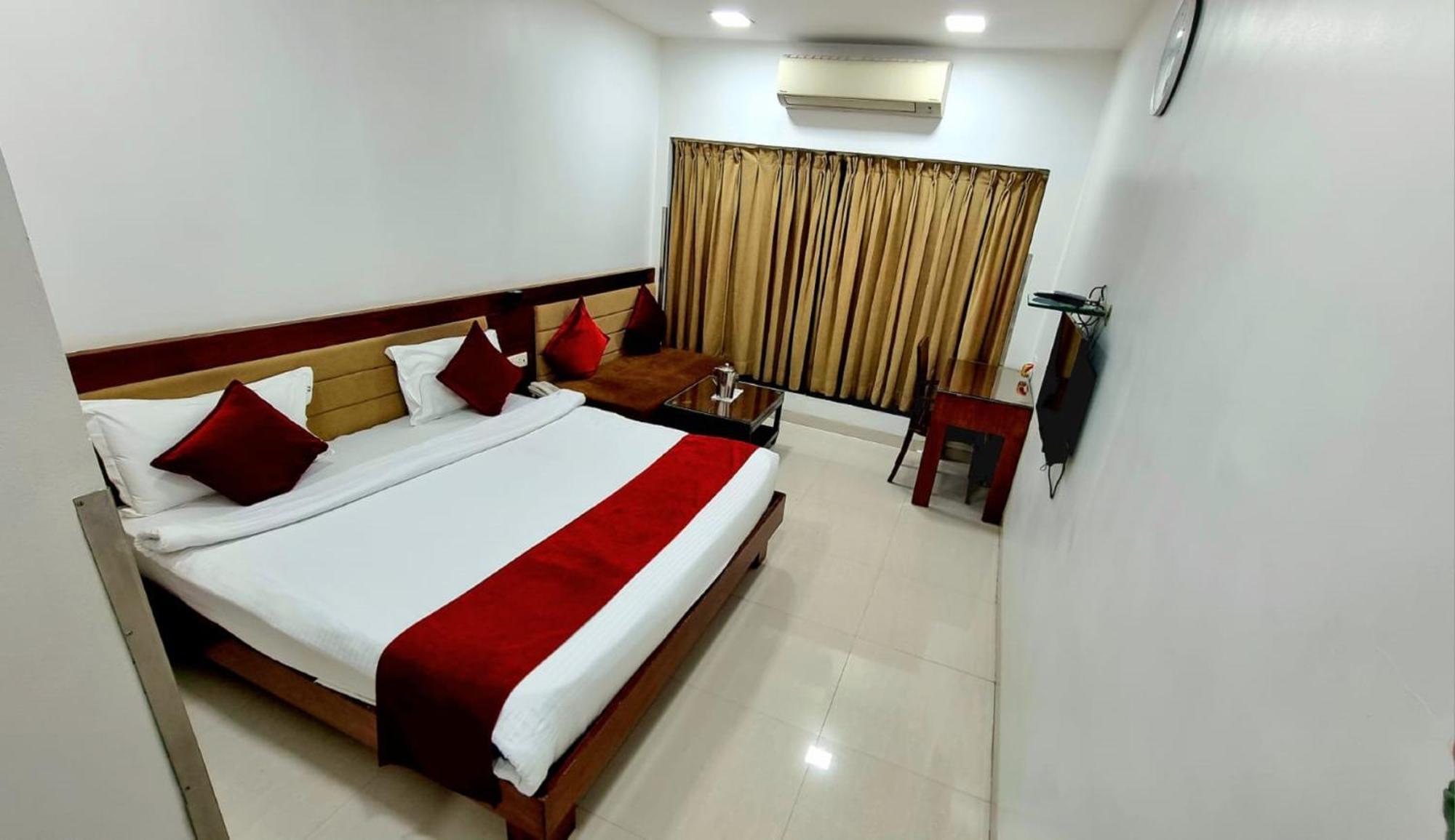 Hotel Raviraj, Chhatrapati Sambhaji Nagar Аурангабад Экстерьер фото
